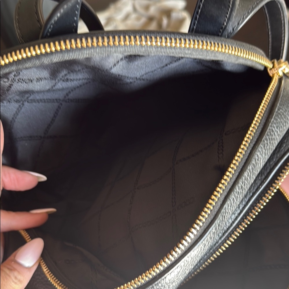 Michael Kors Black Backpack with Structured Shape and Modern Design - Picture 4 of 4